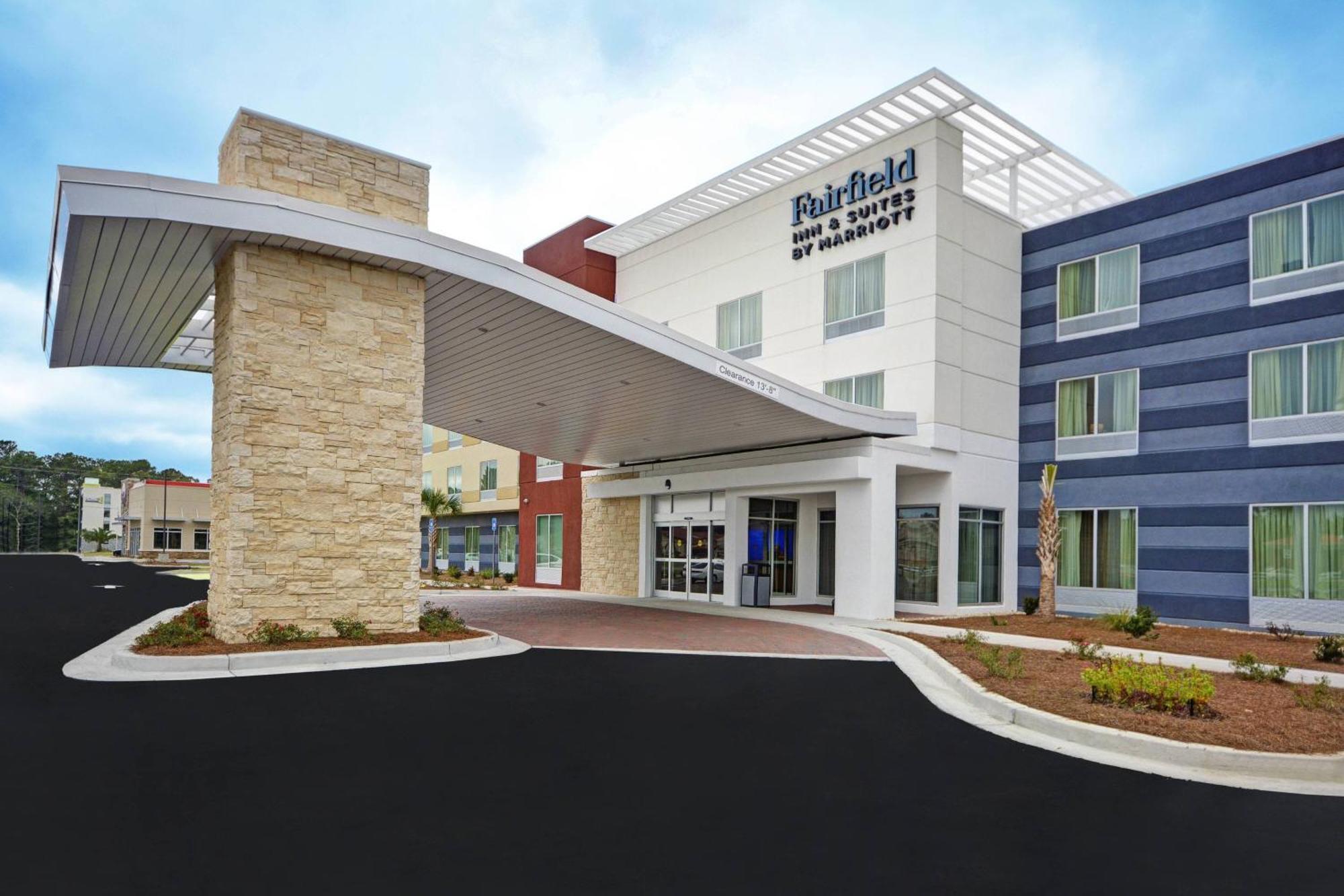 Fairfield Inn & Suites By Marriott Savannah Sw/Richmond Hill Exterior foto