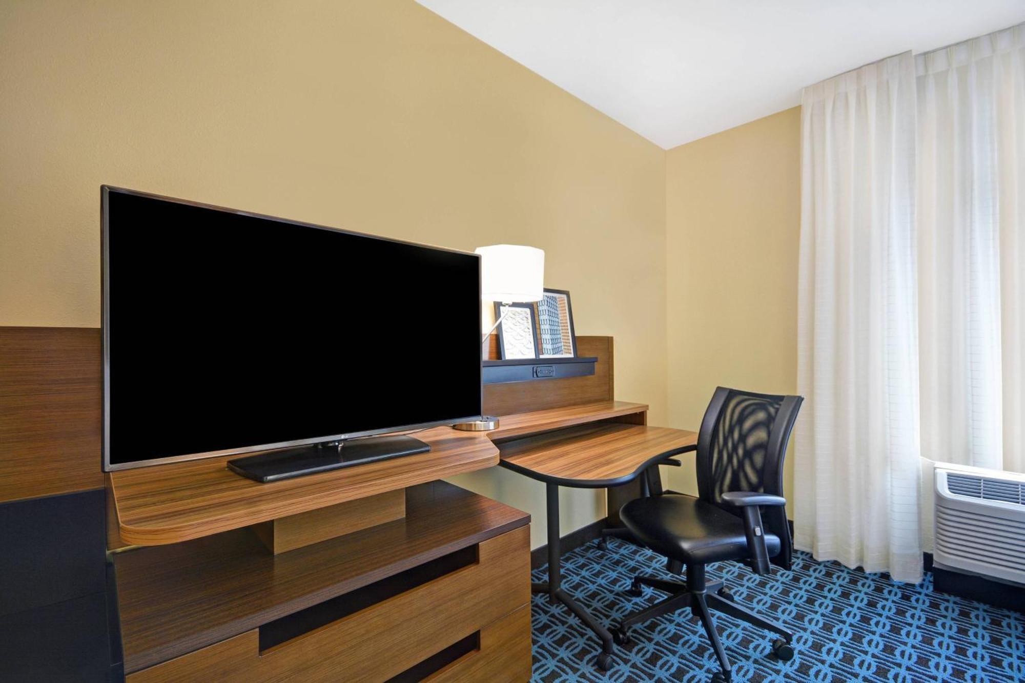 Fairfield Inn & Suites By Marriott Savannah Sw/Richmond Hill Exterior foto