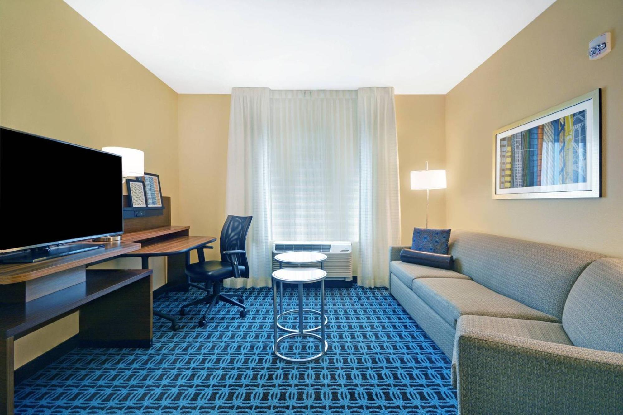 Fairfield Inn & Suites By Marriott Savannah Sw/Richmond Hill Exterior foto